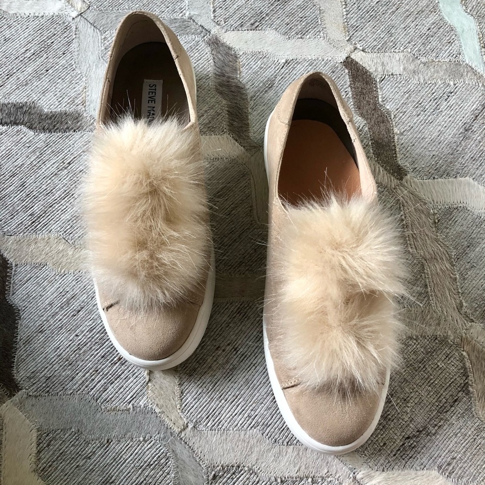 Steve Madden Tan Suede Pom-Pom Sneaker